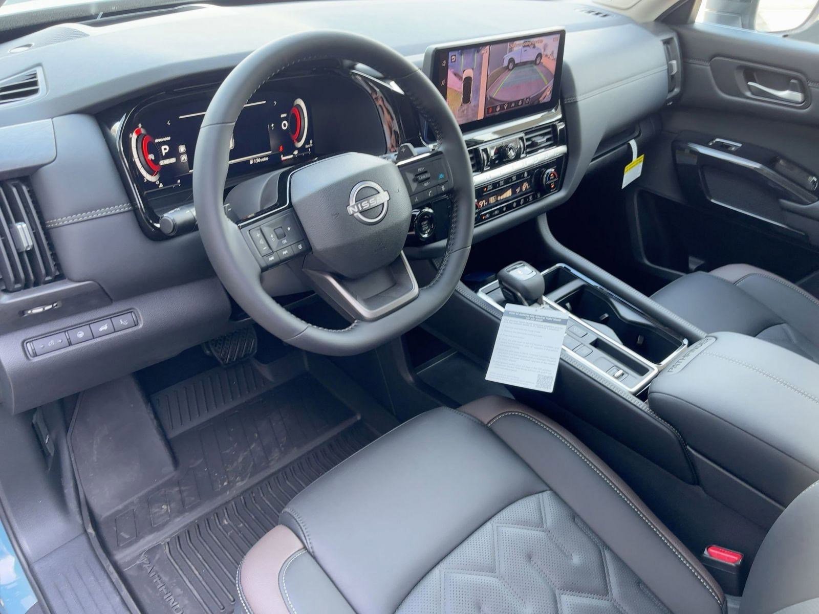 New 2026 Nissan Pathfinder Platinum image 4