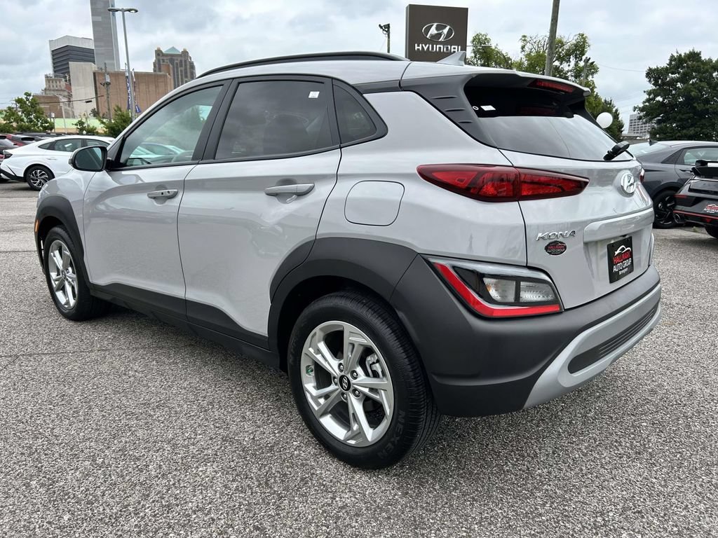 Used 2023 Hyundai Kona SEL w/ Cargo Package FWD image 4