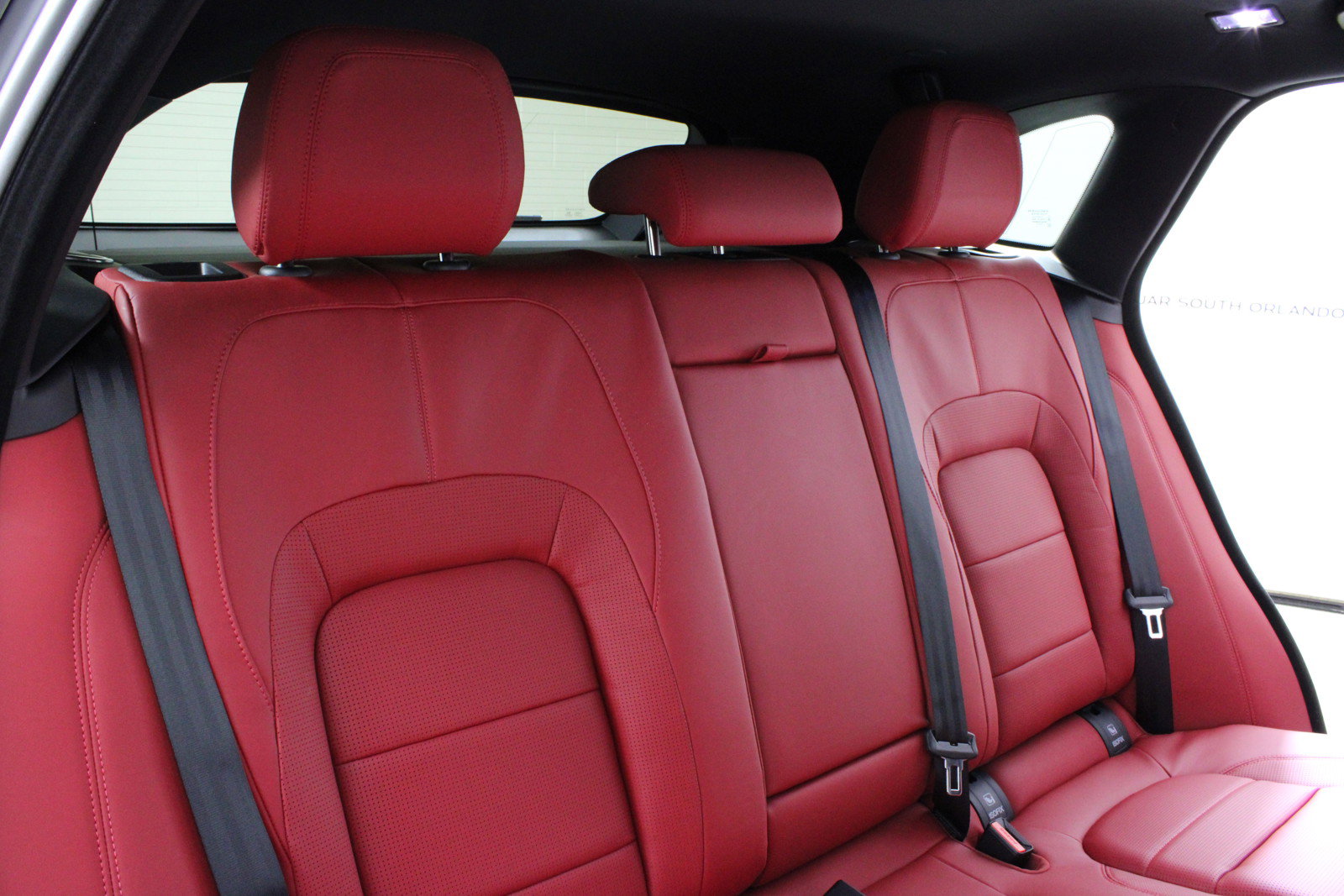 New 2025 Jaguar F-PACE R-Dynamic S image 12