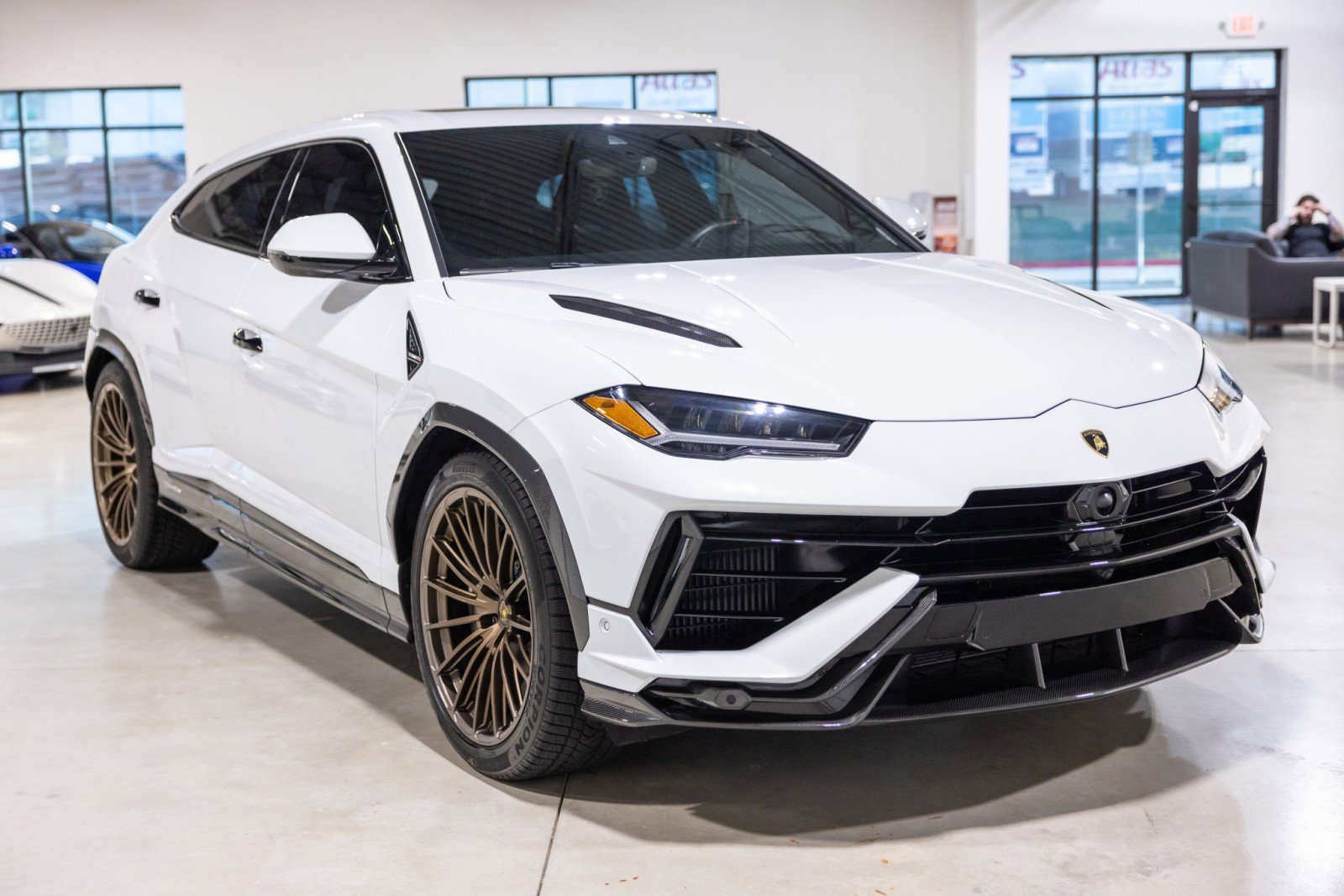 Used 2023 Lamborghini Urus Performante image 10