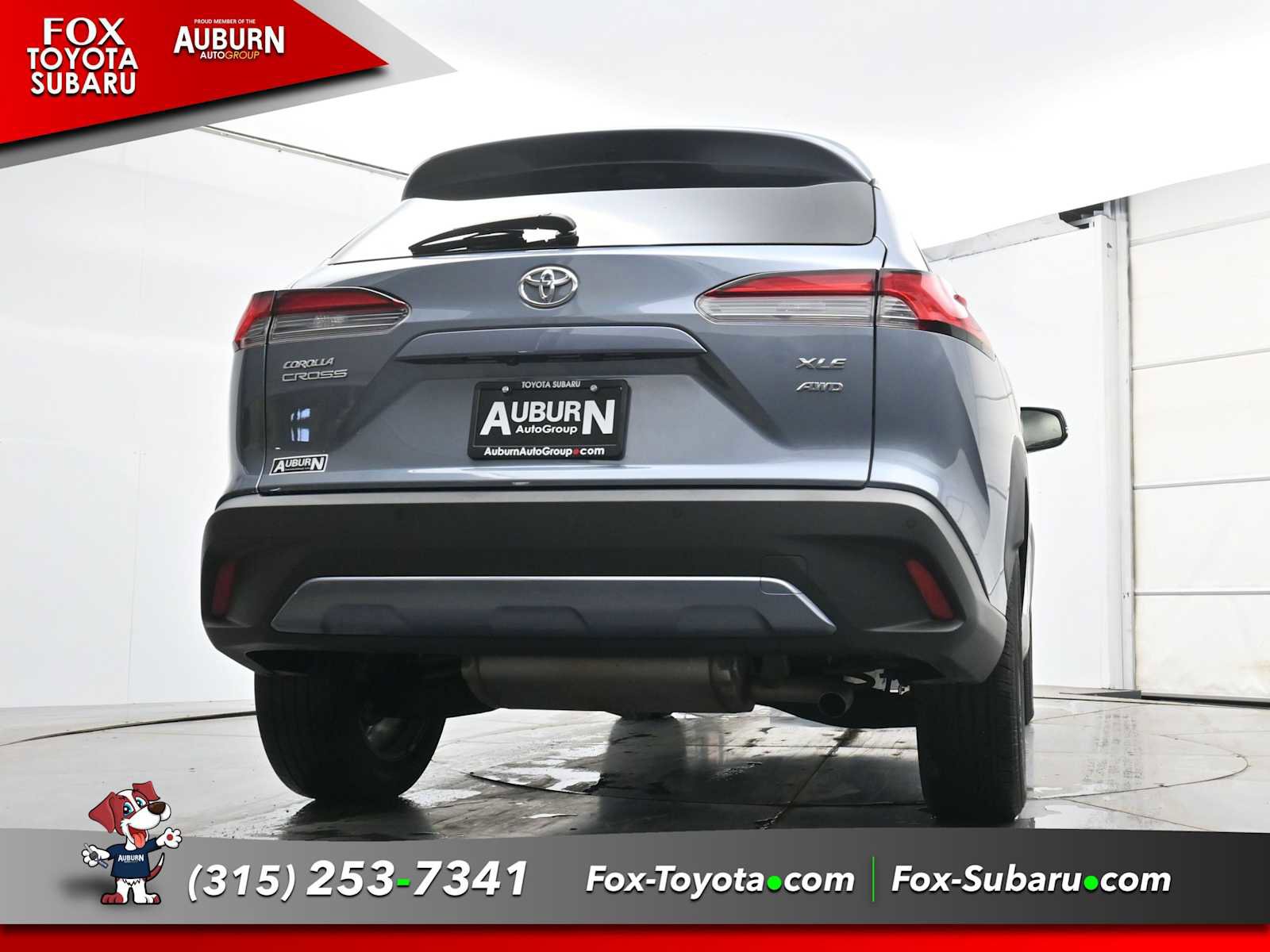 Used 2023 Toyota Corolla Cross XLE w/ Convenience Package image 17