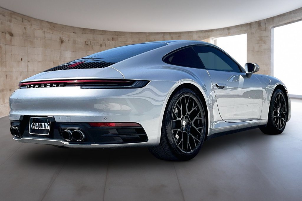 Used 2021 Porsche 911 Carrera RWD image 2