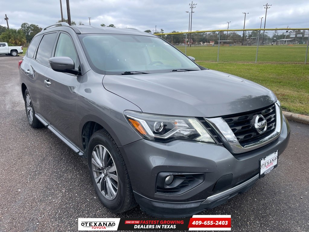 Used 2020 Nissan Pathfinder SV