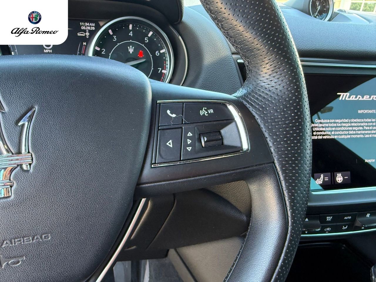 Used 2021 Maserati Levante AWD/4WD image 27