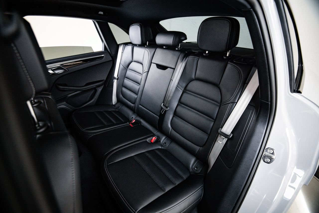 New 2026 Porsche Macan S AWD/4WD image 24