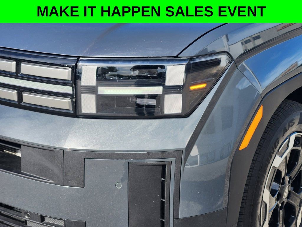 Used 2025 Hyundai Santa Fe SEL FWD image 6