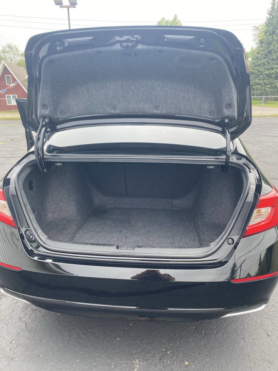 Used 2018 Honda Accord EX-L image 7