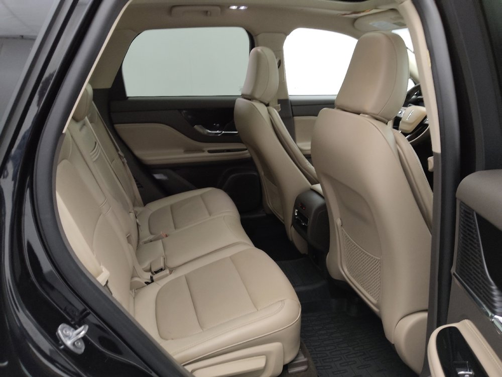 Used 2022 Lincoln Corsair AWD w/ Premium Package image 19