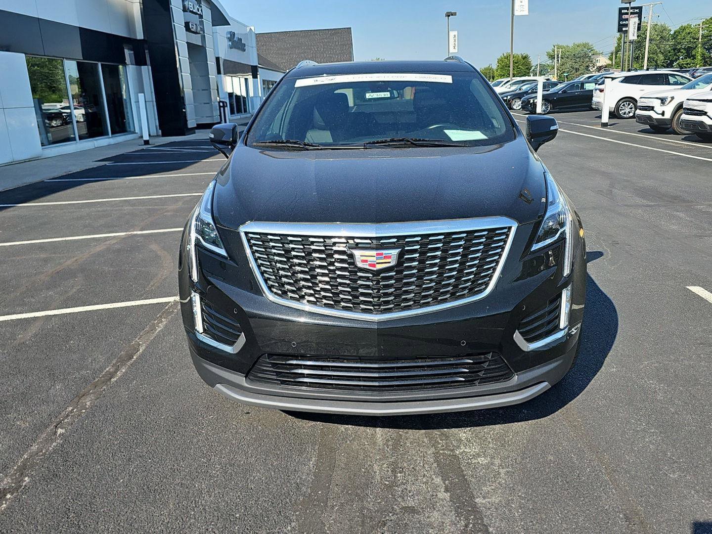 Certified 2023 Cadillac XT5 Premium Luxury AWD/4WD image 2