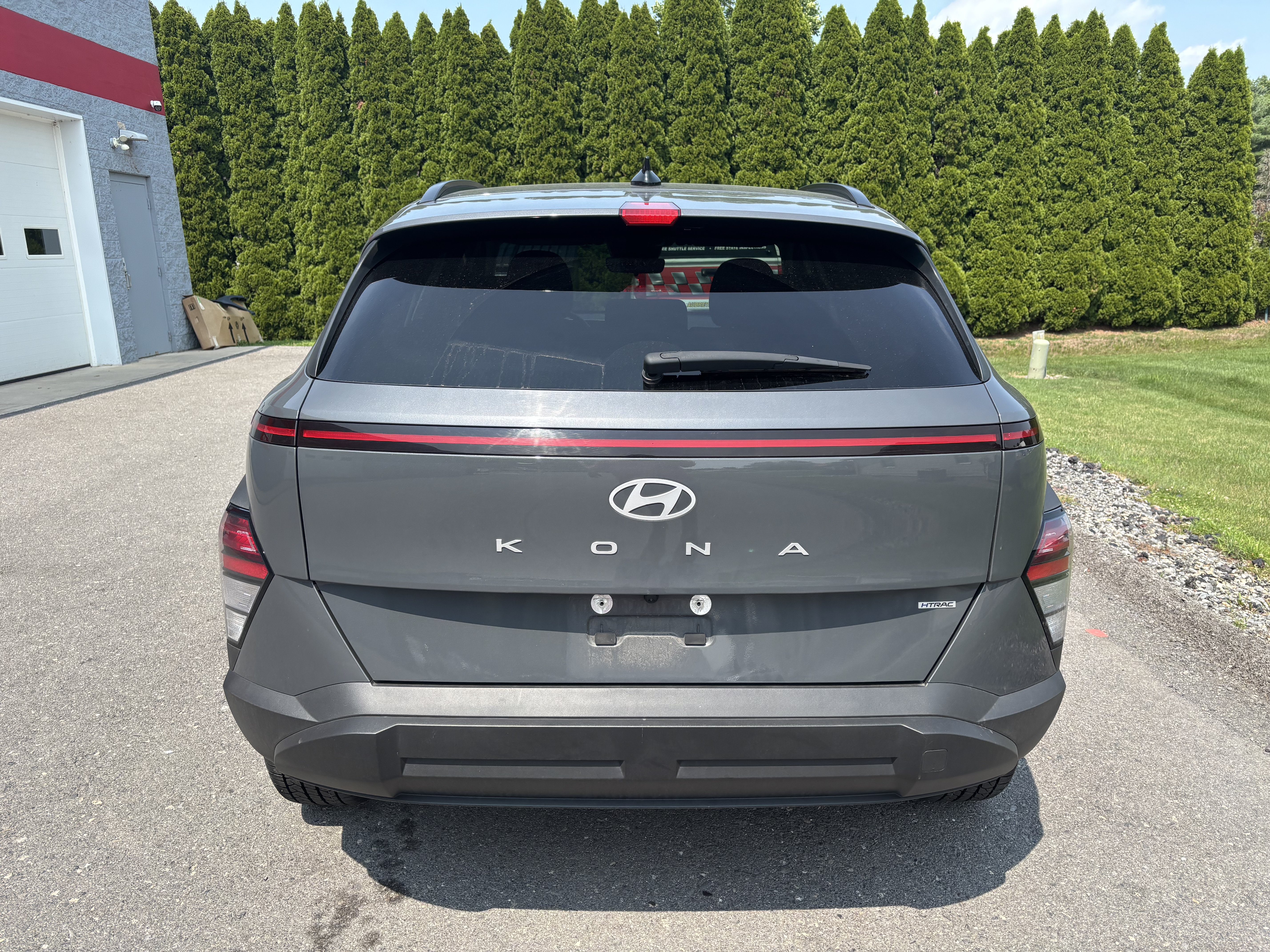 Used 2025 Hyundai Kona SEL AWD/4WD video 4