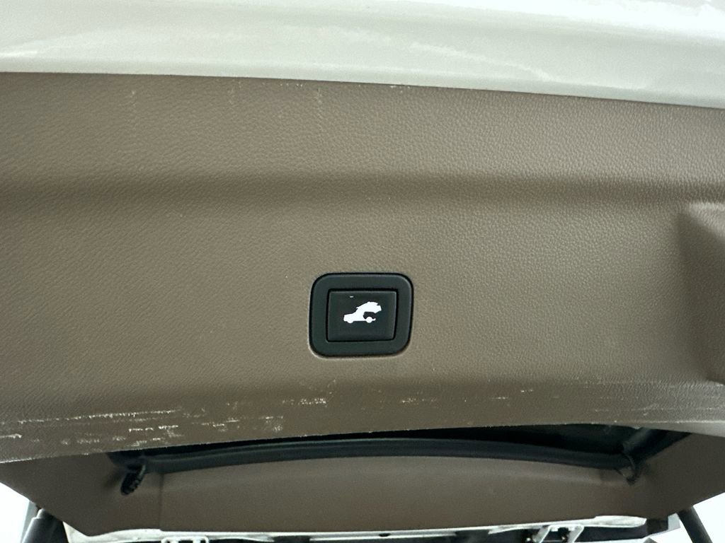 Used 2021 GMC Yukon XL Denali image 21