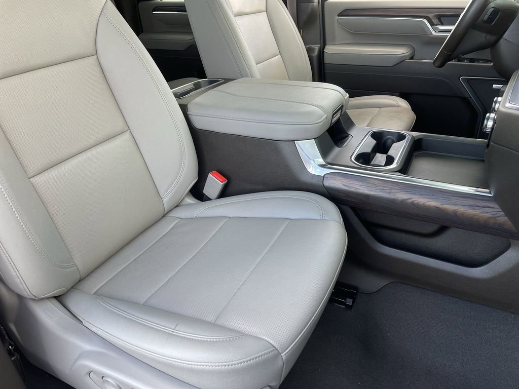 Used 2025 GMC Sierra 2500 SLT w/ SLT Convenience Package image 27