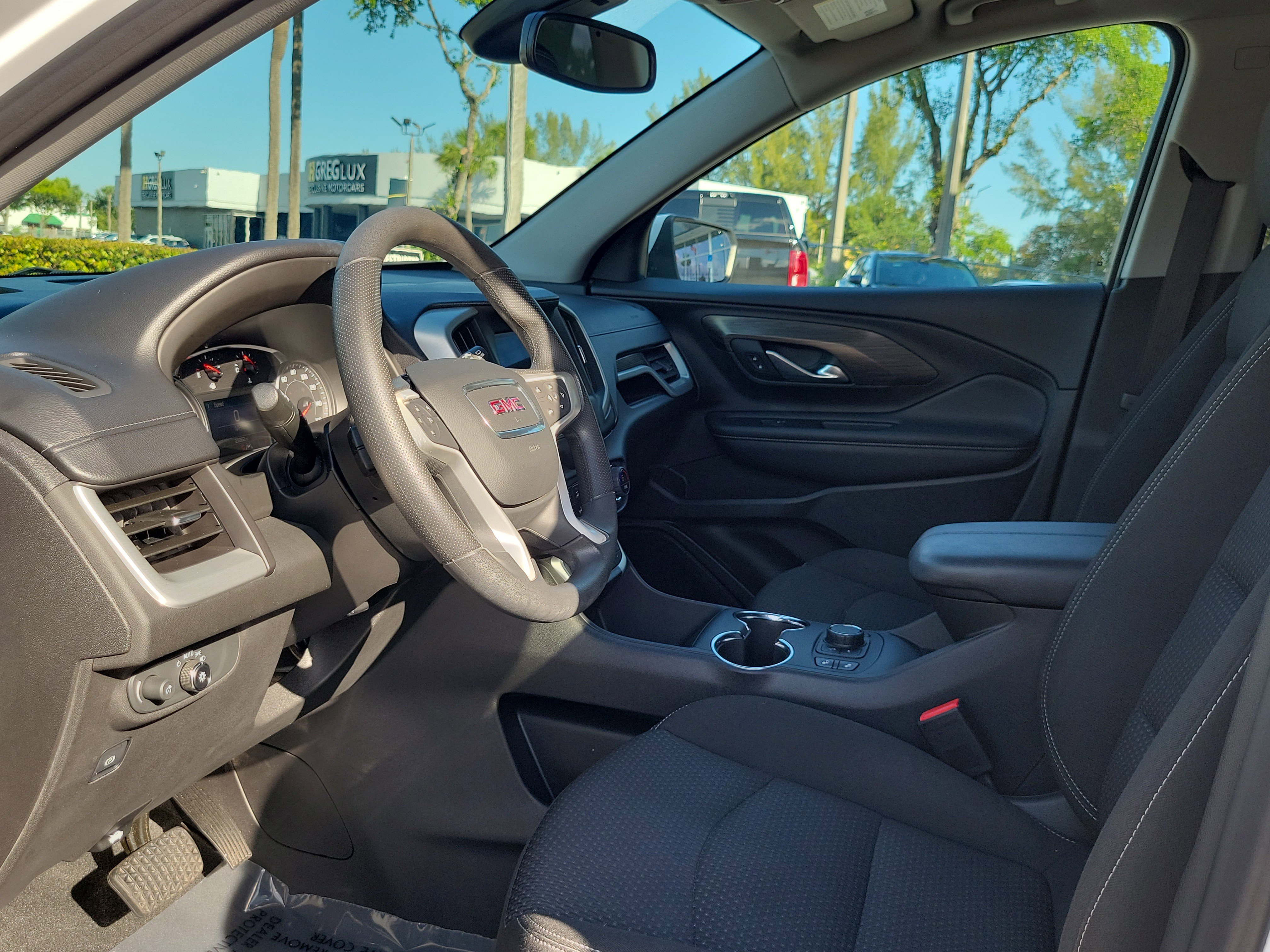 Used 2022 GMC Terrain SLE w/ Driver Convenience Package FWD image 11