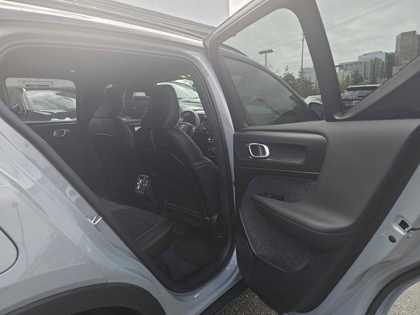 Certified 2026 Volvo XC40 B5 Ultra w/ Climate Package image 14