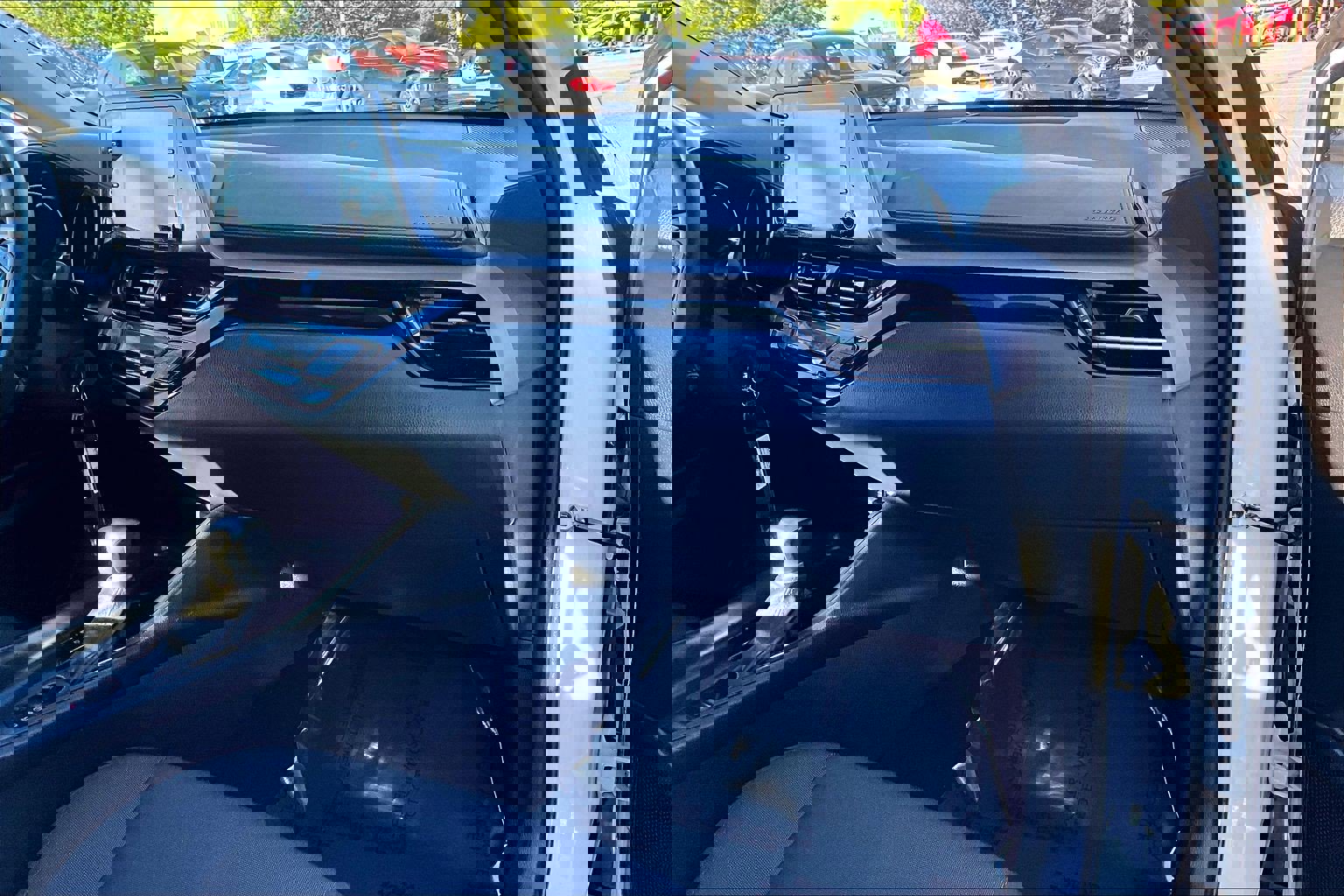 Used 2021 Toyota C-HR LE FWD image 14