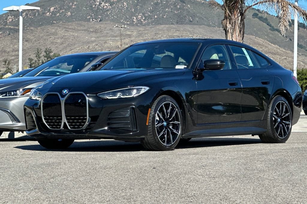 Used 2023 BMW i4 eDrive40 w/ M Sport Package image 7