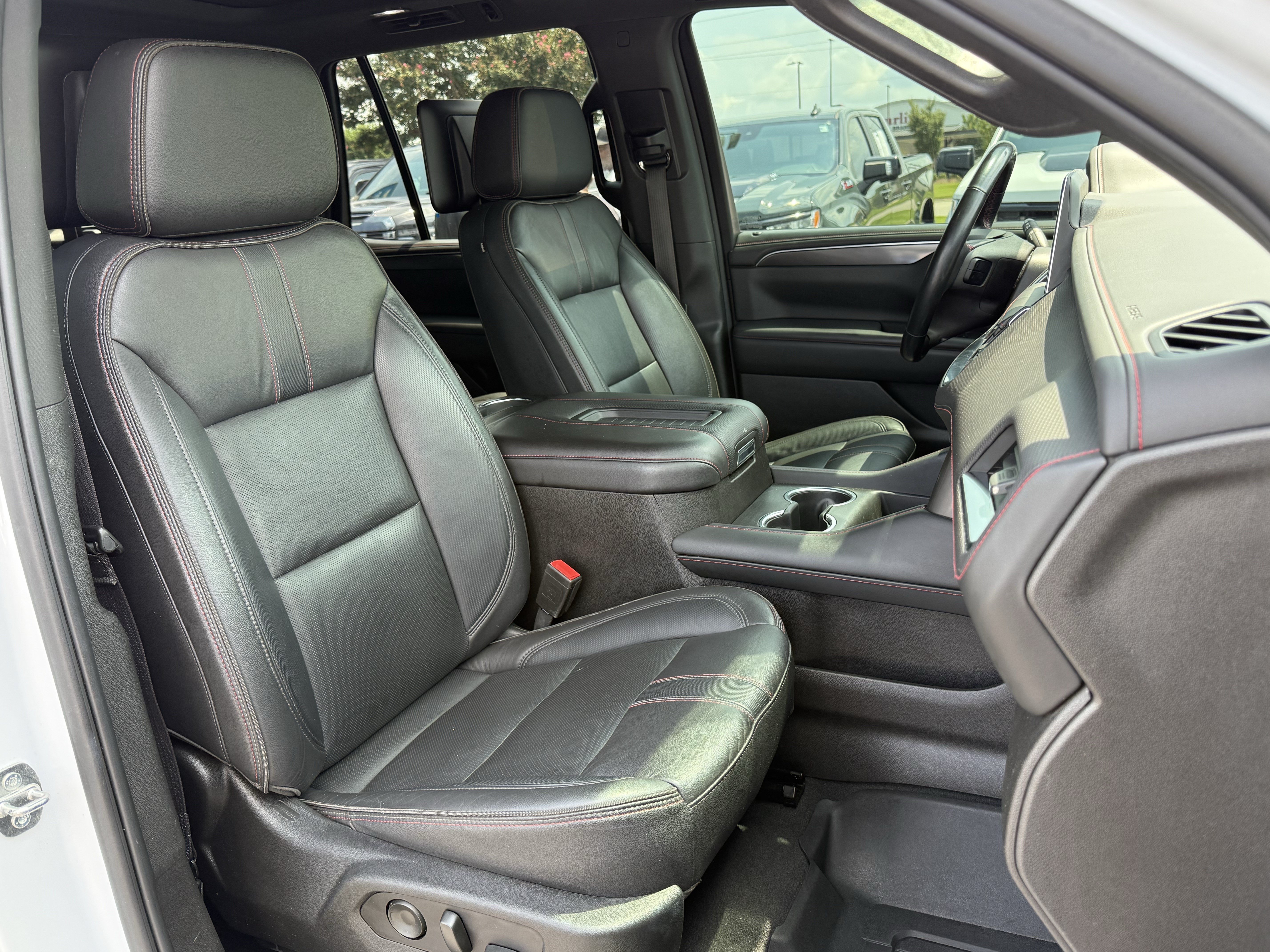 Used 2021 Chevrolet Tahoe RST w/ Luxury Package RWD image 37
