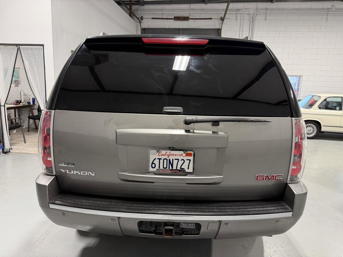 Used 2012 GMC Yukon Denali image 7
