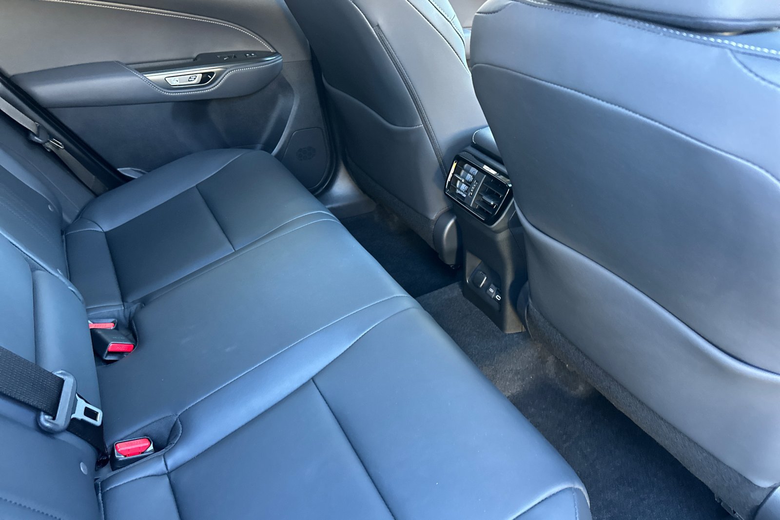 Used 2024 Lexus NX 350h AWD image 31