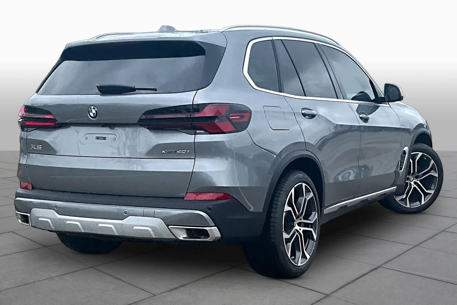 Used 2026 BMW X5 xDrive40i w/ Climate Comfort Package AWD/4WD image 12