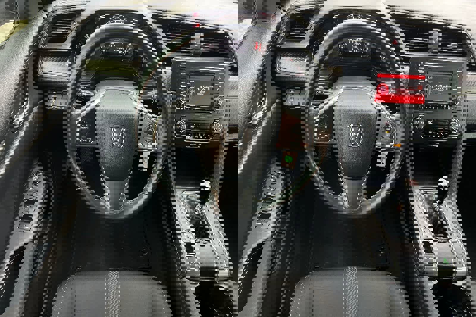 Used 2018 Honda Civic Sport image 14