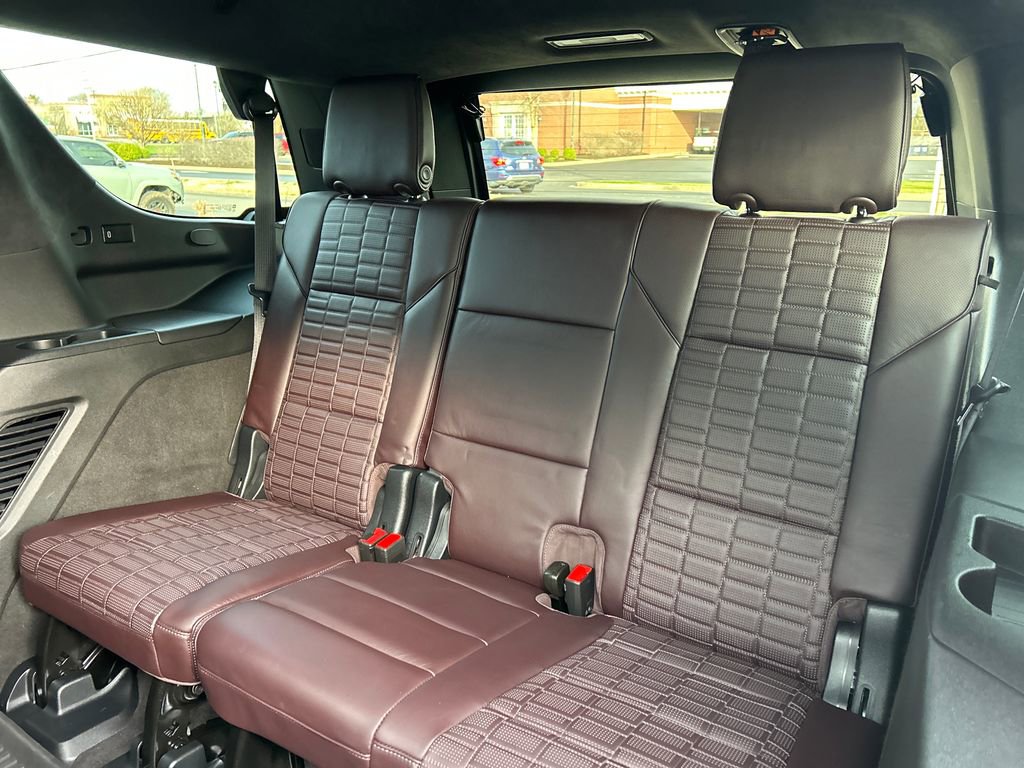 Certified 2023 Cadillac Escalade Sport Platinum w/ LPO, ONYX Package image 49