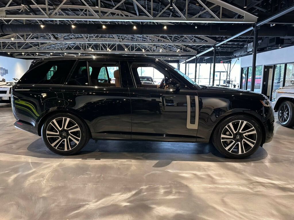 Used 2023 Land Rover Range Rover SE AWD/4WD image 6