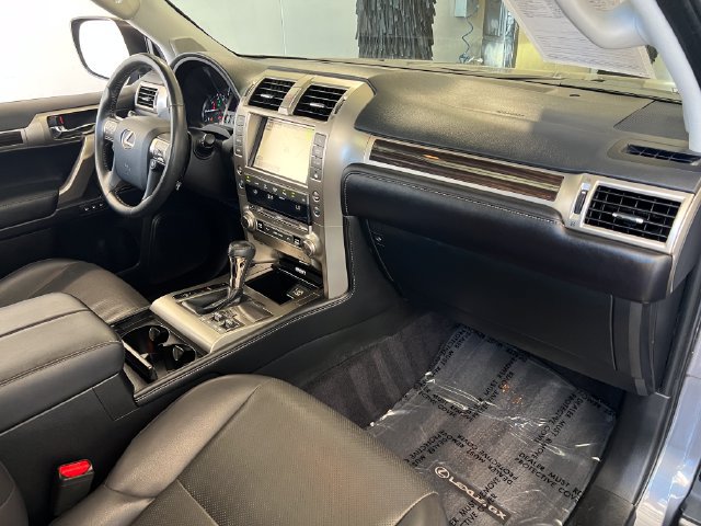 Used 2018 Lexus GX 460 w/ Navigation Package AWD/4WD image 39