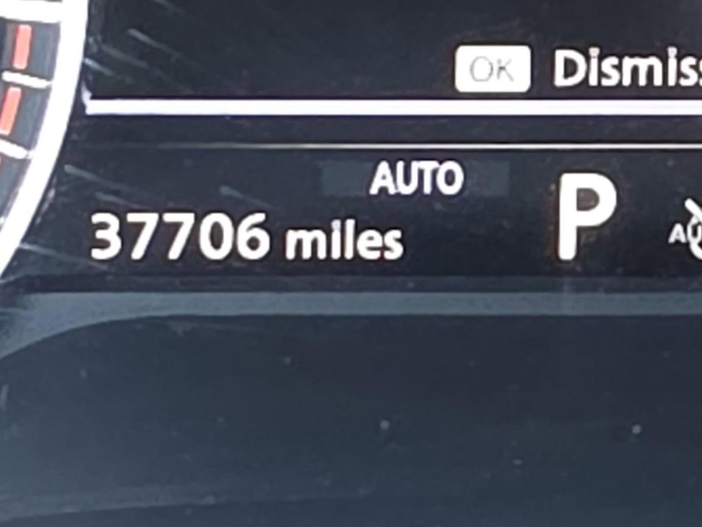 Used 2025 Nissan Pathfinder SL image 44