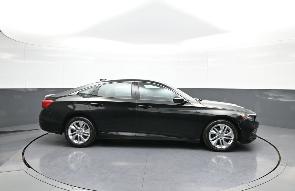 Certified 2019 Honda Accord LX image 5