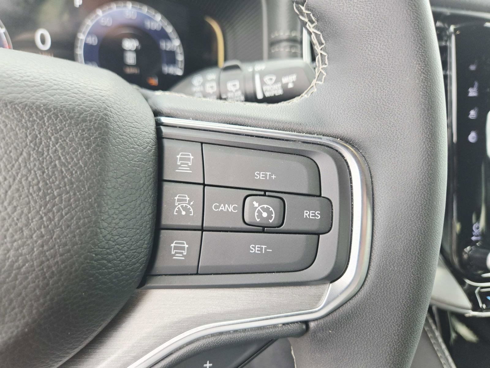 Used 2024 Jeep Wagoneer Series II w/ Convenience Group I AWD/4WD image 29