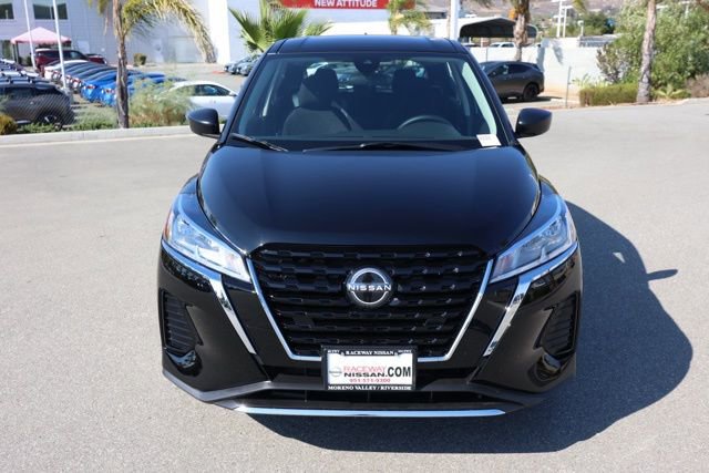 New 2025 Nissan Kicks Play S image 9