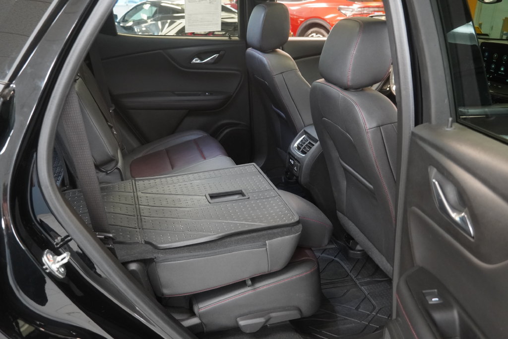 Used 2023 Chevrolet Blazer RS w/ LPO, Floor Liner Package FWD image 22