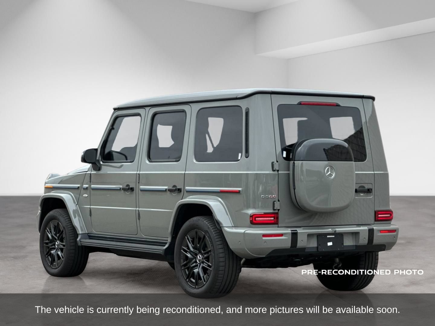 Used 2025 Mercedes-Benz G 580 w/ EQ Technology image 4
