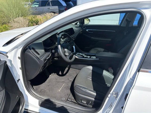 Certified 2023 Hyundai Sonata Limited w/ Preferred Accessory Package FWD image 9