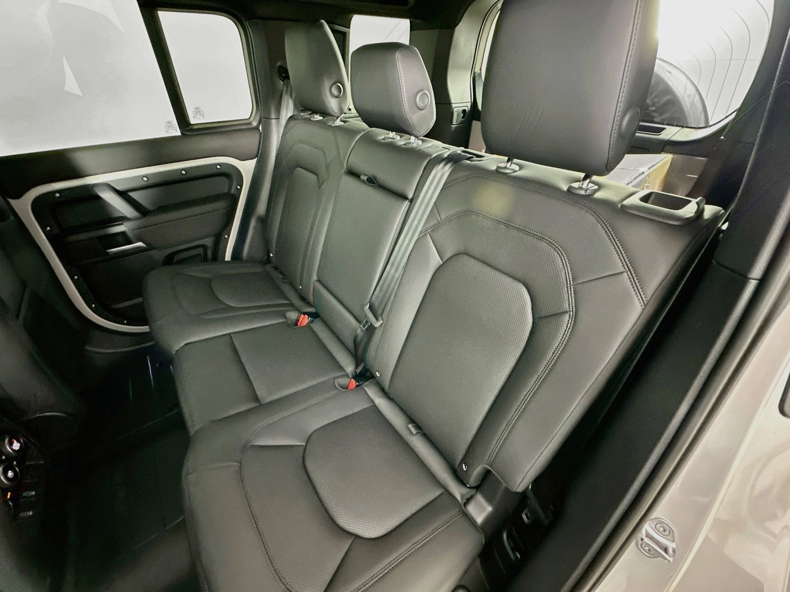 New 2026 Land Rover Defender 110 S AWD/4WD image 37