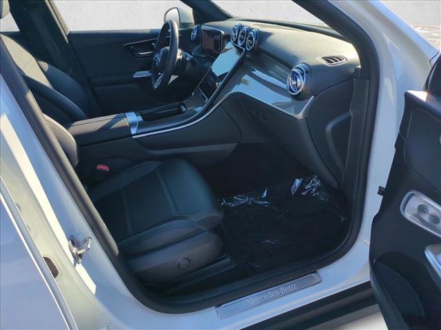 Used 2025 Mercedes-Benz GLC 300 image 21