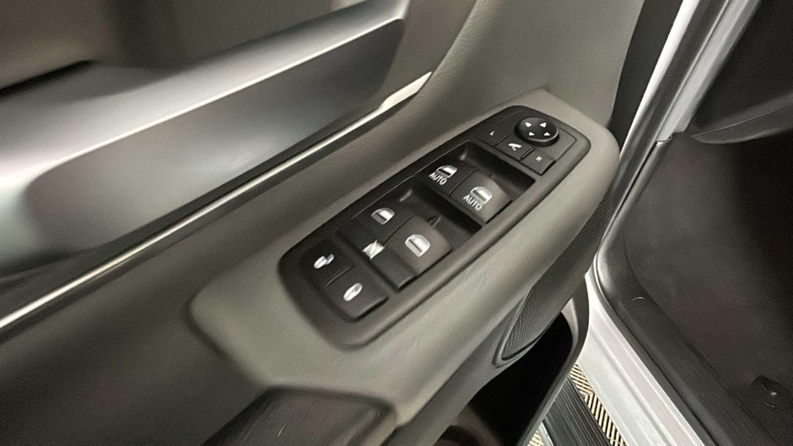 Used 2019 RAM 1500 Big Horn RWD image 13
