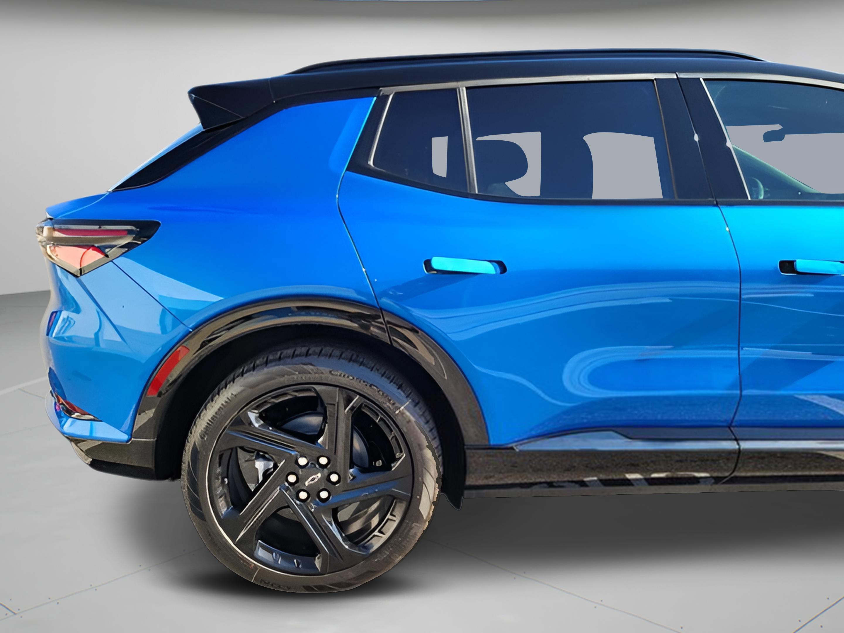 New 2026 Chevrolet Equinox EV RS image 7