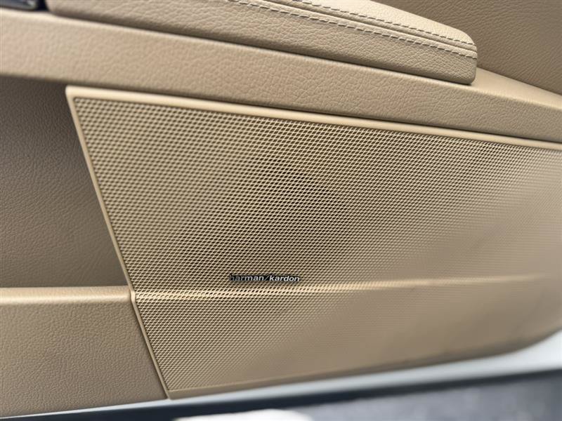 Used 2010 Mercedes-Benz S 550 image 14
