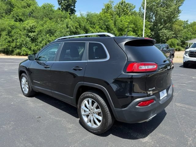 Used 2016 Jeep Cherokee Limited AWD/4WD image 5