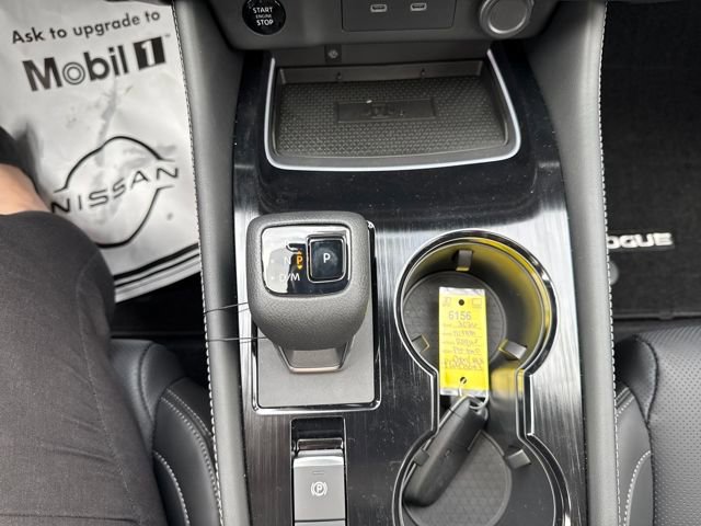 New 2026 Nissan Rogue Platinum image 32