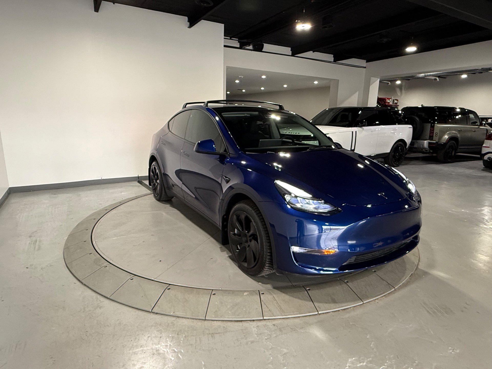Used 2023 Tesla Model Y Long Range image 8