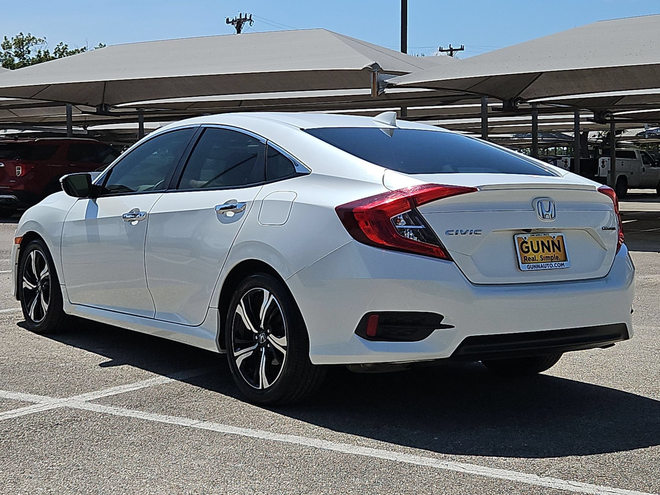 Used 2018 Honda Civic Touring image 5