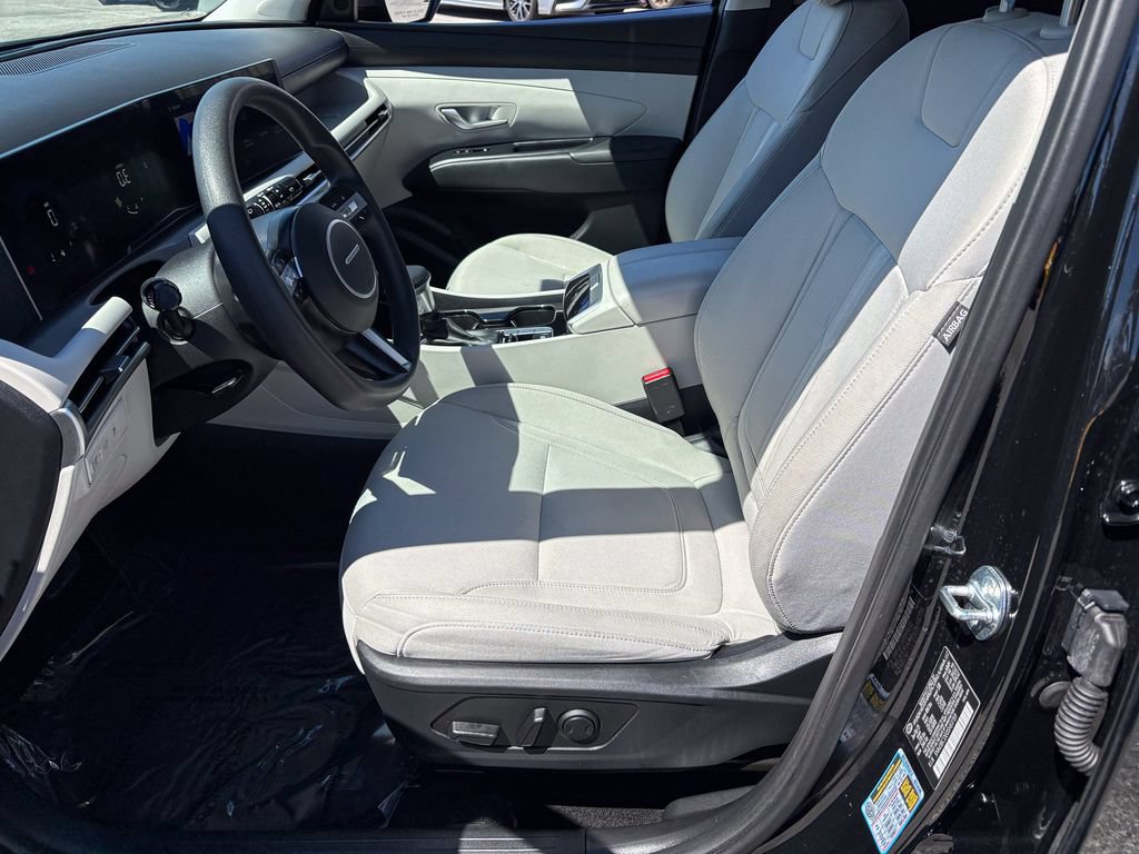 Used 2025 Hyundai Tucson SEL AWD/4WD image 18