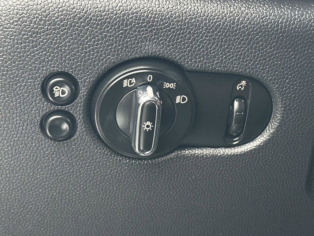 Used 2023 MINI Cooper S w/ Signature Upholstery Package image 22