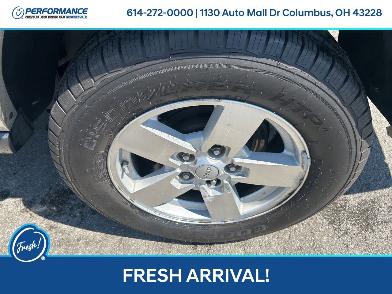 Used 2008 Jeep Commander Sport AWD/4WD image 11