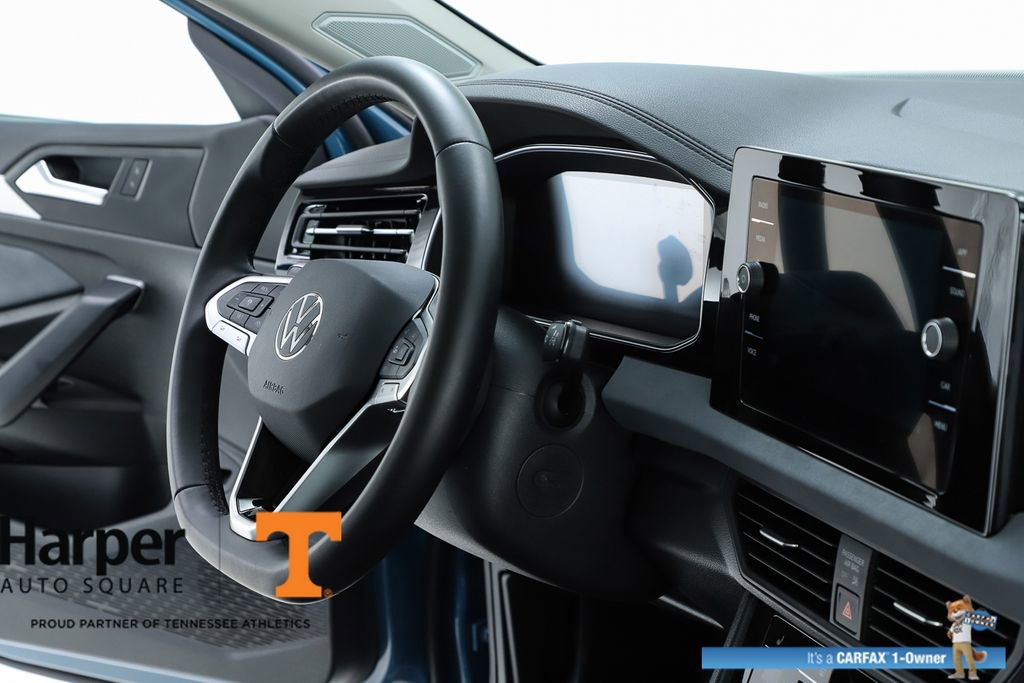 Used 2025 Volkswagen Jetta SE w/ Sunroof Package FWD image 71