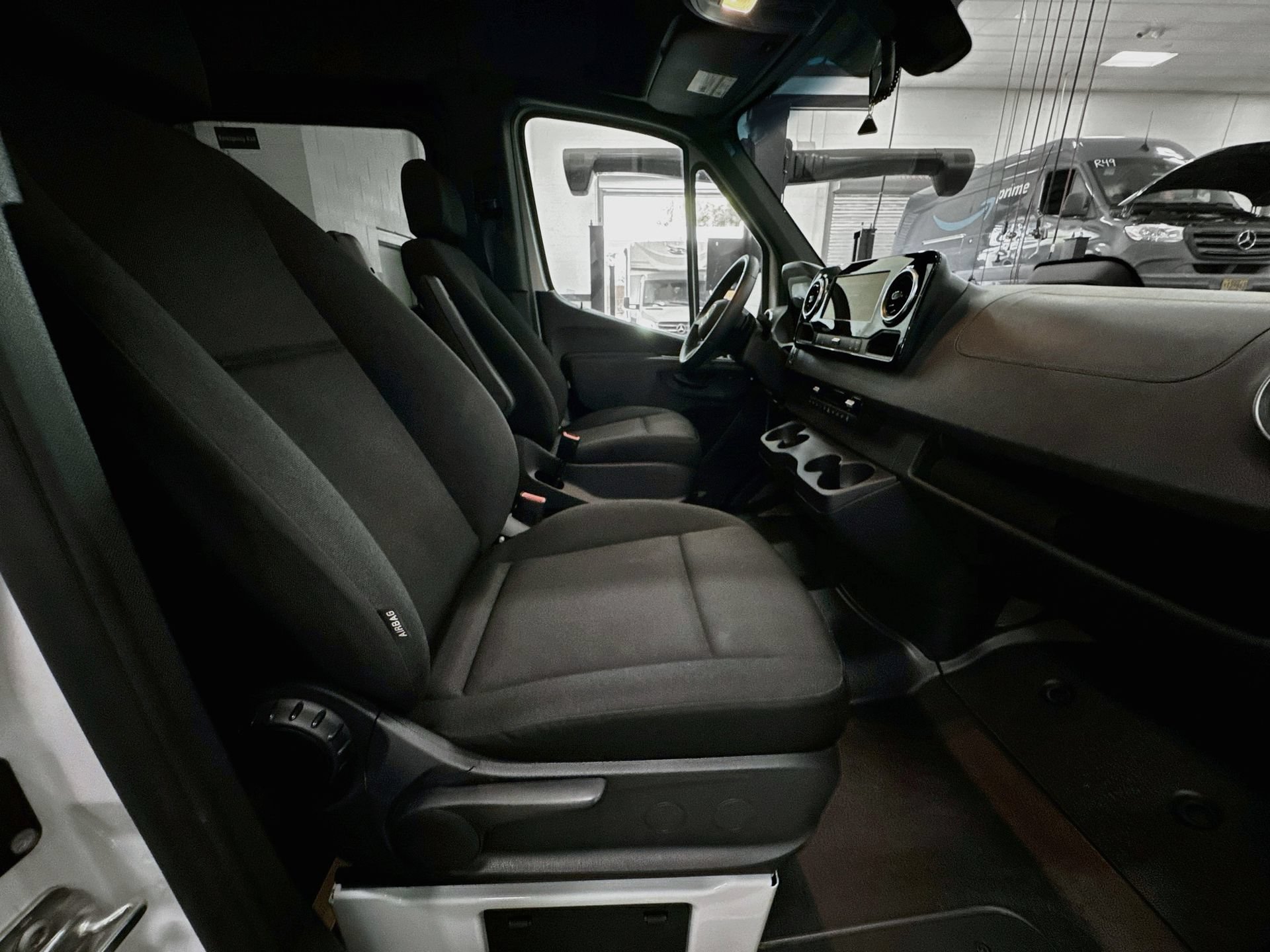 Certified 2025 Mercedes-Benz Sprinter 2500 image 27