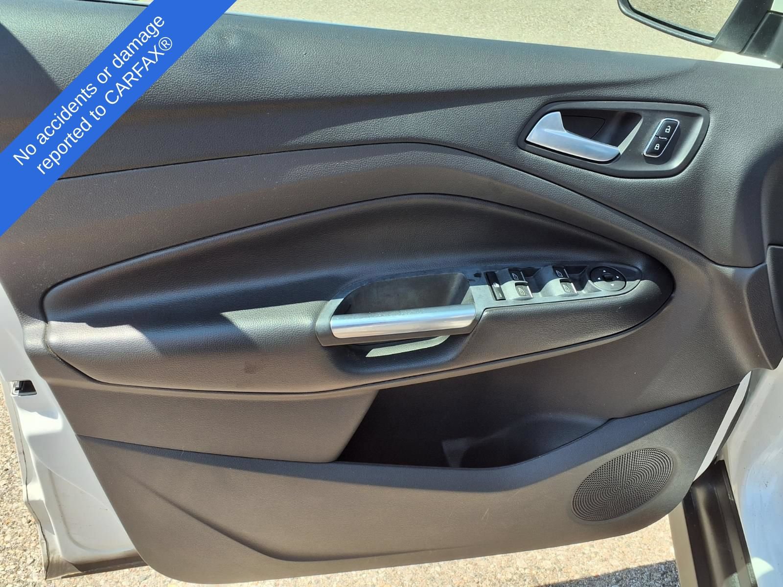 Used 2016 Ford C-MAX Energi SEL w/ Equipment Group 302A FWD image 16